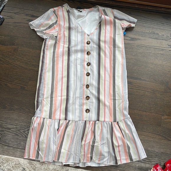Nordstrom Dresses & Skirts - floral spring dress Womans small medium